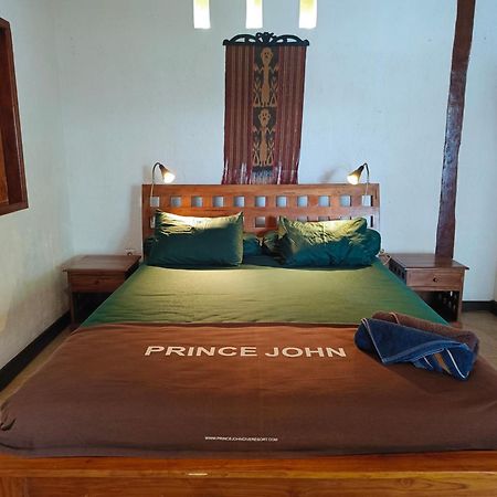 Prince John Dive Resort Donggala Eksteriør billede
