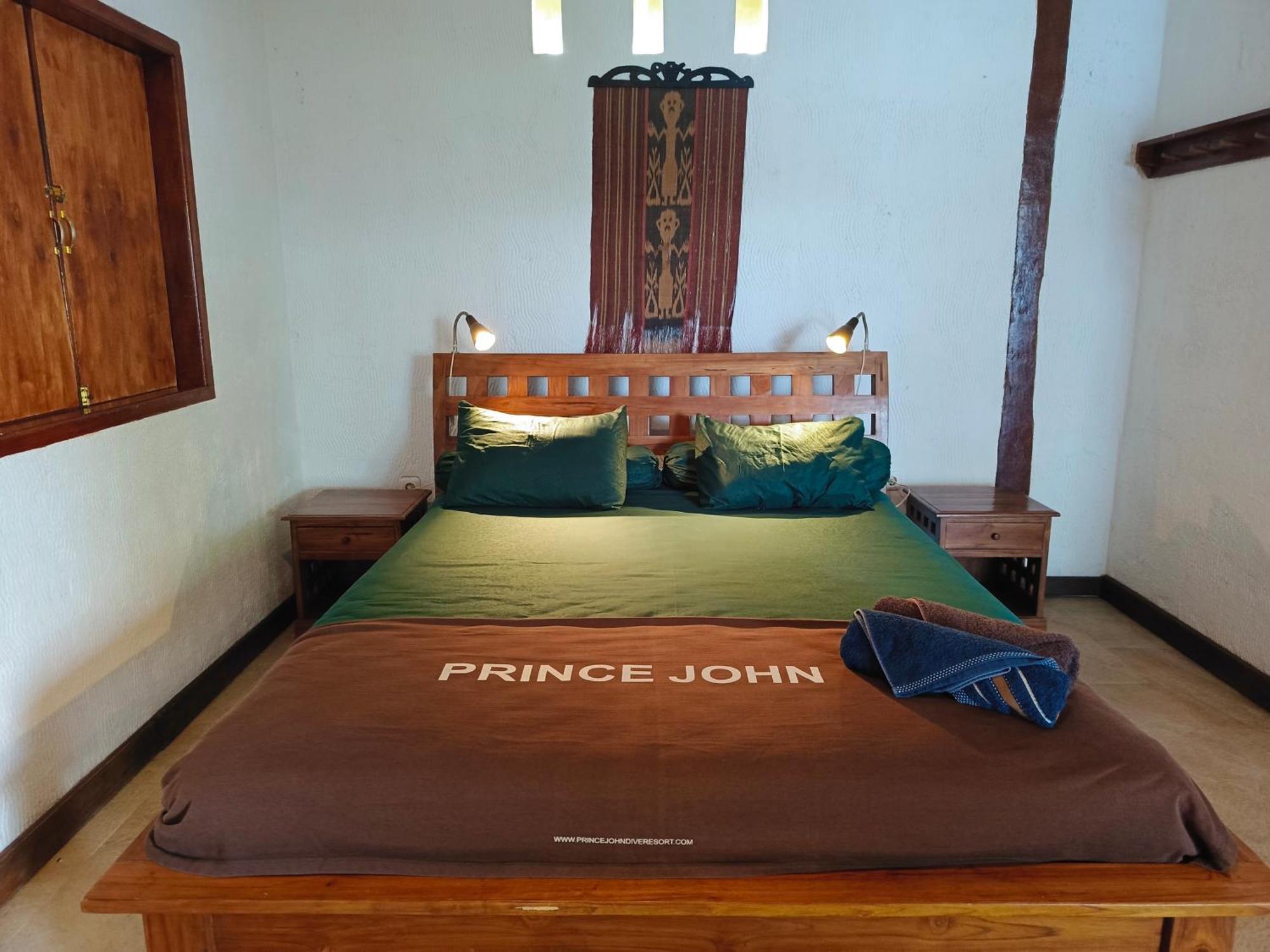 Prince John Dive Resort Donggala Eksteriør billede