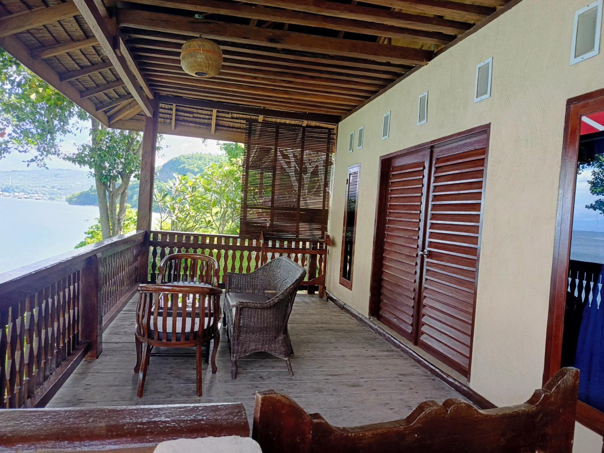 Prince John Dive Resort Donggala Eksteriør billede